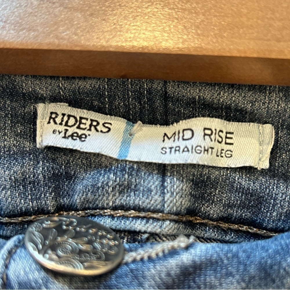 WJ1.718 Riders Women's Lee® Legendary Straight Jeans - Picture 2 of 4